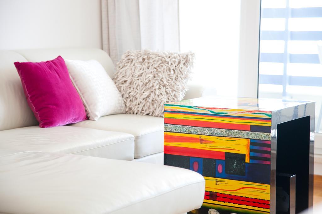 Luxury Beach Front Apt With Seaside View And Free Parking สปลิท ภายนอก รูปภาพ