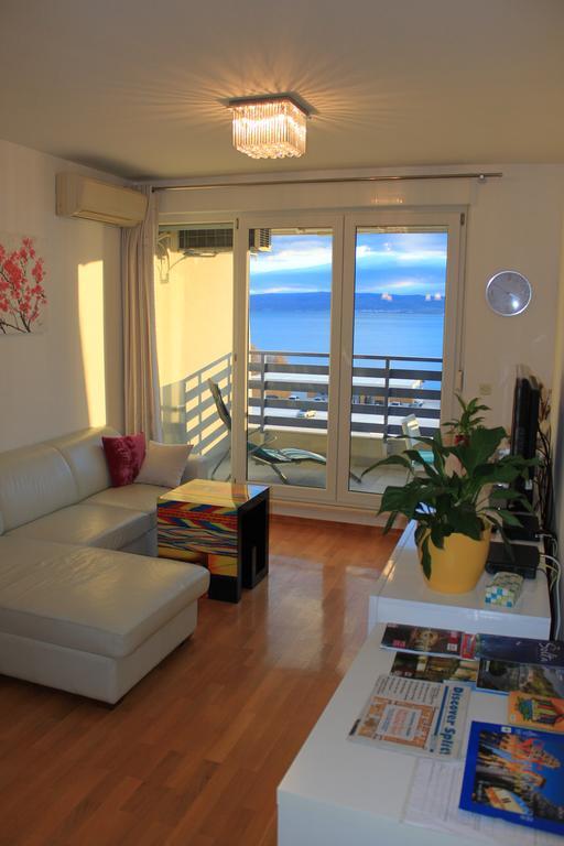 Luxury Beach Front Apt With Seaside View And Free Parking สปลิท ภายนอก รูปภาพ